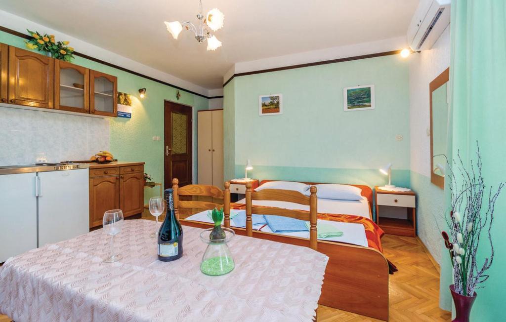 Apartments Anita Sibinj Krmpotski Buitenkant foto